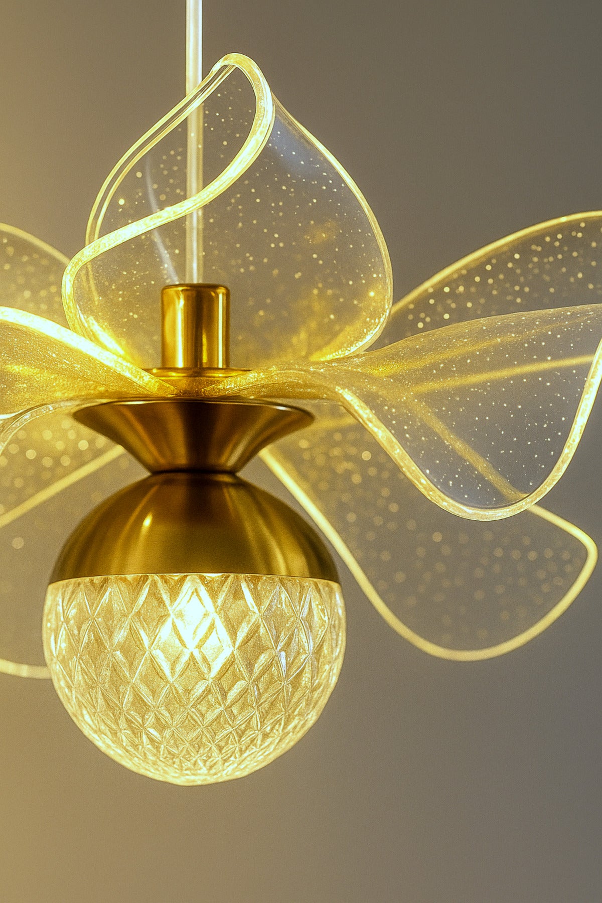 Kleopatra Gold Pendant Light — view 4